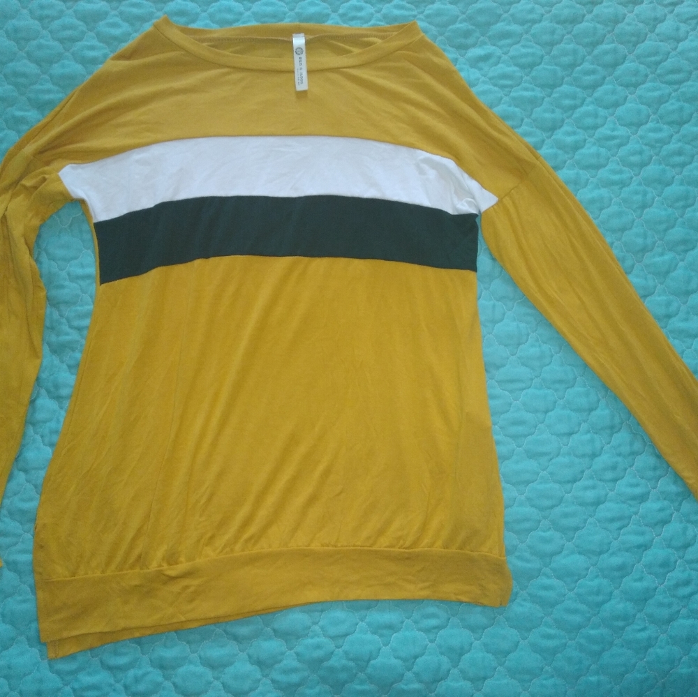 Long sleeve top